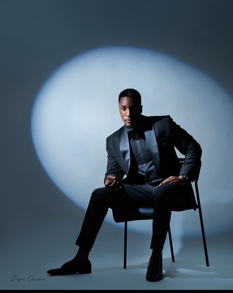 Stars dazzle in The 60s Theme For Aunty Mo